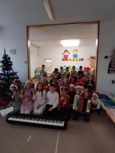 318975268_1086869101990582_3854612555300599533_n