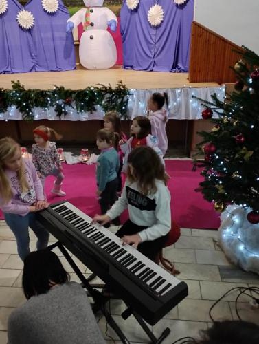 319993073_836790677406358_7307891409448588458_n