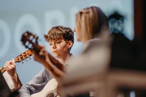 438082922_979552404170668_1502837381919291466_n